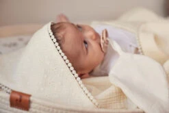 Jollein Embroidery Ivory 75 X 75 Cm Badcape 530-836-66069 15 Jollein Embroidery Ivory 75 X 75 Cm Badcape 530-836-66069 -Baby Thuis Verkoop Jollein Embroidery Ivory 75 x 75 cm Badcape 530 836 66069.6