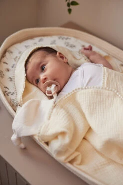 Jollein Embroidery Ivory 75 X 75 Cm Badcape 530-836-66069 16 Jollein Embroidery Ivory 75 X 75 Cm Badcape 530-836-66069 -Baby Thuis Verkoop Jollein Embroidery Ivory 75 x 75 cm Badcape 530 836 66069.7