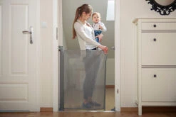 Lionelo Tulia White Oprolhek LO-TULIA WHITE 14 Lionelo Tulia White Oprolhek LO-TULIA WHITE -Baby Thuis Verkoop Lionelo Tulia Grey Veiligheidshek LO TULIA GREY 5