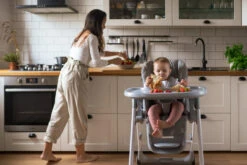 Momi Luxuria Dark Grey Kinderstoel KRKA00004 -Baby Thuis Verkoop Momi Luxuria 2