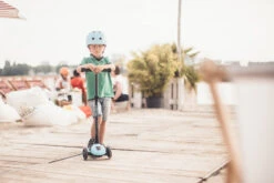 Scoot And Ride Kiwi Highwaykick 3 Step SR-96359 8 Scoot And Ride Kiwi Highwaykick 3 Step SR-96359 -Baby Thuis Verkoop Scoot and Ride Highwaykick 3 Step BLUEBERRY