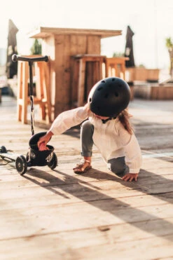 Scoot And Ride Zebra Highwaykick 2 Step SR-96523 -Baby Thuis Verkoop Scoot and Ride Zebra Highwaykick 2 Step SR 96523 .sfeer 1