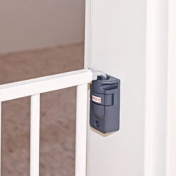 Babygo Safety BabySecure Wallfix White Traphek 4061 -Baby Thuis Verkoop babygo safety babysecure wallfi3 white traphek 4061 x 1