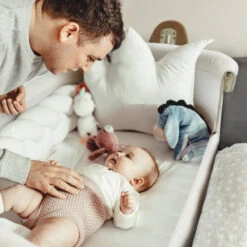 Babygo SideBySide Creme Wieg Aan Bed 4161 -Baby Thuis Verkoop babygo sidebyside creme wieg aan bed 4161 1