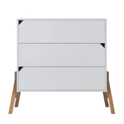 Bellamy Lotta Snow Babykamer: Ledikant/Juniorbed, Commode En 2-Deurskast -Baby Thuis Verkoop bellamy lotta snow commode lobikomo 1 2