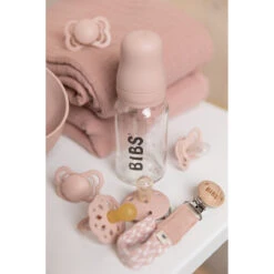 Bibs Blush 110 Ml Glazen Fles 5013244 -Baby Thuis Verkoop bibs ss22 mixed lifestyle product 7