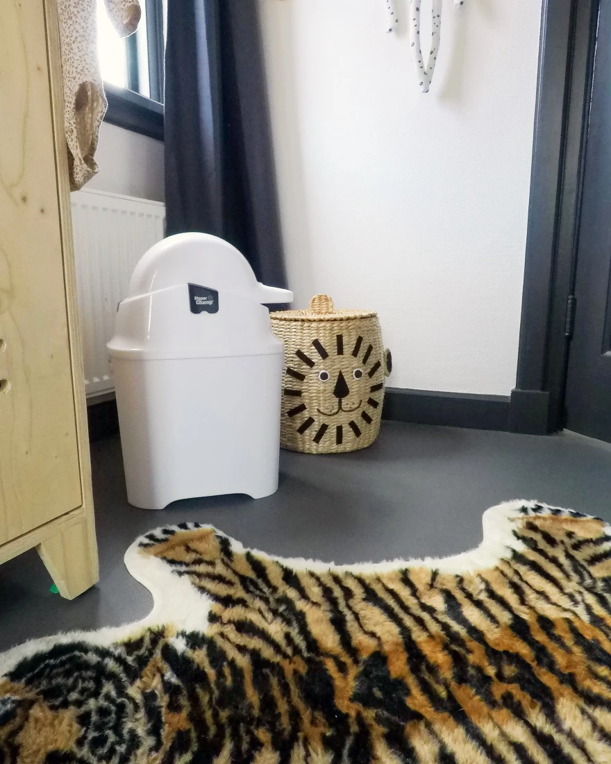 DiaperChamp ONE Cherry Luieremmer 2133 4 DiaperChamp ONE Cherry Luieremmer 2133 - Afbeelding 2