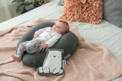 Doomoo Softy Chine Anthracite Voedingskussen S12 -Baby Thuis Verkoop doomoo lifestyle softy baby chine anthracite snoogy bear kep9934 rgb