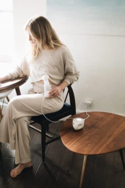 Dr. Brown's Enkele Elektrische Borstkolf BF103-E/F-INTL -Baby Thuis Verkoop dr. brown s enkele elektrische borstkolf bf103 ef intl 4