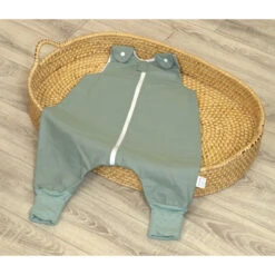 MamaLoes Amy Pure Stonegreen 6-12 Mnd Onesie Slaapzak 85375 7 MamaLoes Amy Pure Stonegreen 6-12 Mnd Onesie Slaapzak 85375 -Baby Thuis Verkoop mamaloes amy pure stonegreen onesie slaapzak 2