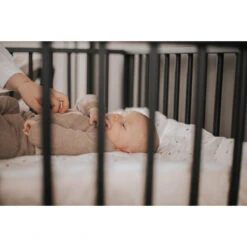 MamaLoes Panter Groen 80 X 100 Cm Omkeerbaar Boxkleed ML020227 -Baby Thuis Verkoop mamaloes stippen 80 x 100 cm omkeerbaar boxkleed ml020232 12