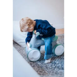 Momi Tobis Pink Ride-On Bubbles Loopfiets ROBI00042 -Baby Thuis Verkoop momi tobis loopfiets sfeer3