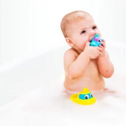 Playgro Rainy Raccoon Submarine Muzikaal Badspeeltje P4087629 -Baby Thuis Verkoop playgro rainy raccoon submarine muzikaal badspeeltje p4087629 009